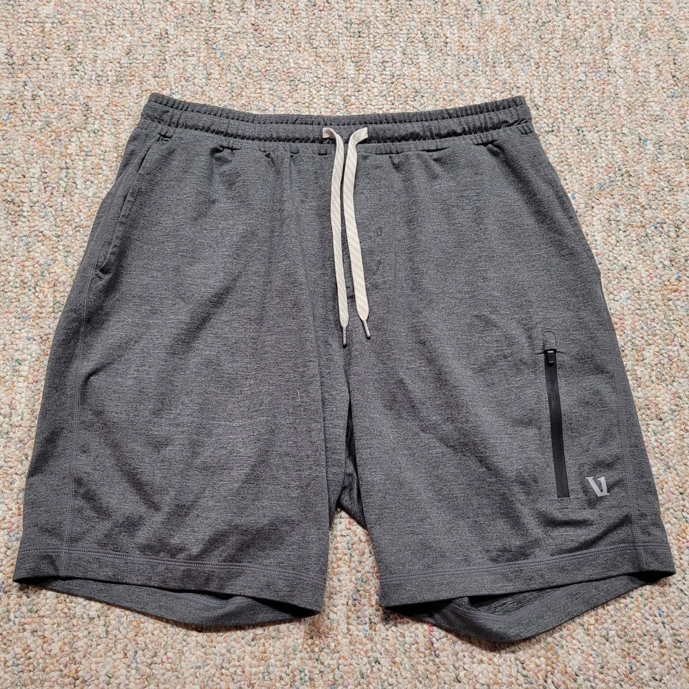 Vuori Kore Shorts Mens Medium Charcoal Gray 7" Inseam Athletic Workout Gym